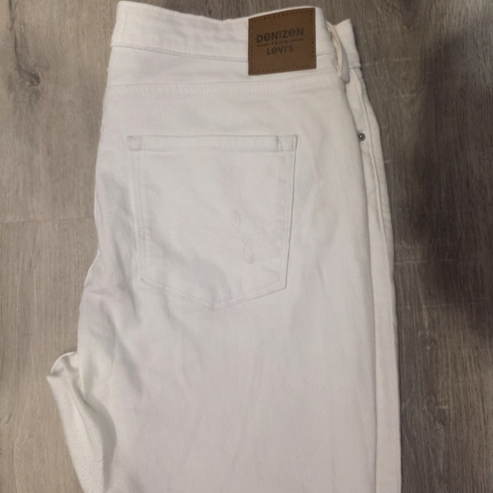 Denizen from Levi's White Skinny Jeans